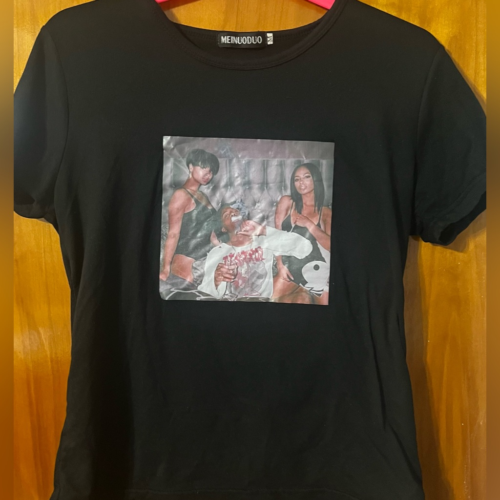 Black Tshirts With Graphic Image